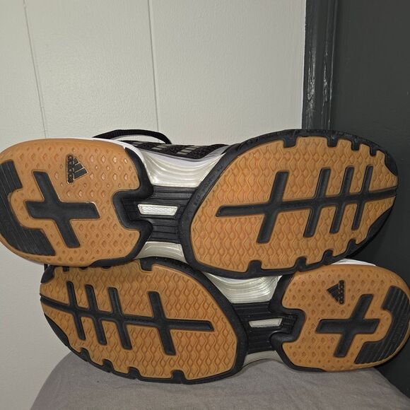 Adidas Volley Response VB 8.5 Black Silver Gum Volleyball Shoes Mens Sz 10.5 EUC main image 6